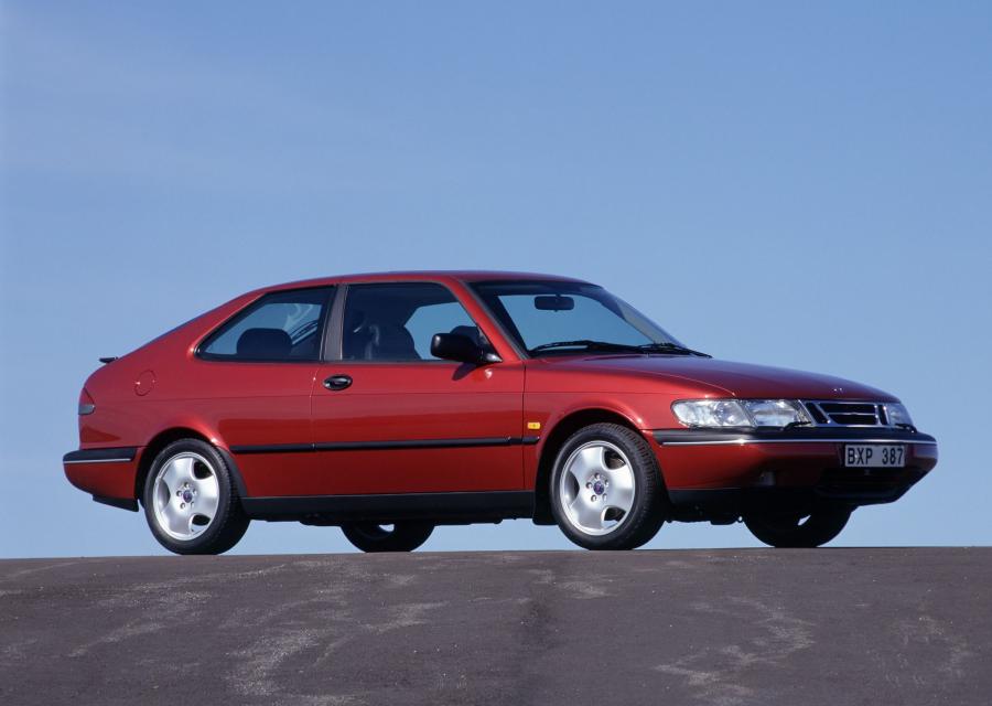  Saab 900 Coupe 1993 года  (фото 20 из 27)